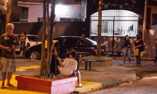Moradores da Vila Brasília, em Volta Redonda, recebem área de lazer revitalizada